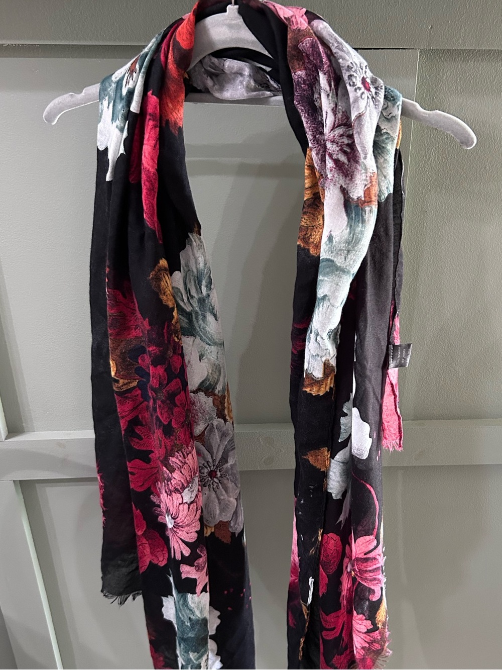 Floral Print Black & Pink Lightweight Women's Scarf